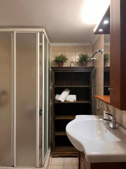 Carlito"S Apartment 1 Next To Metro Station Αθήνα Εξωτερικό φωτογραφία
