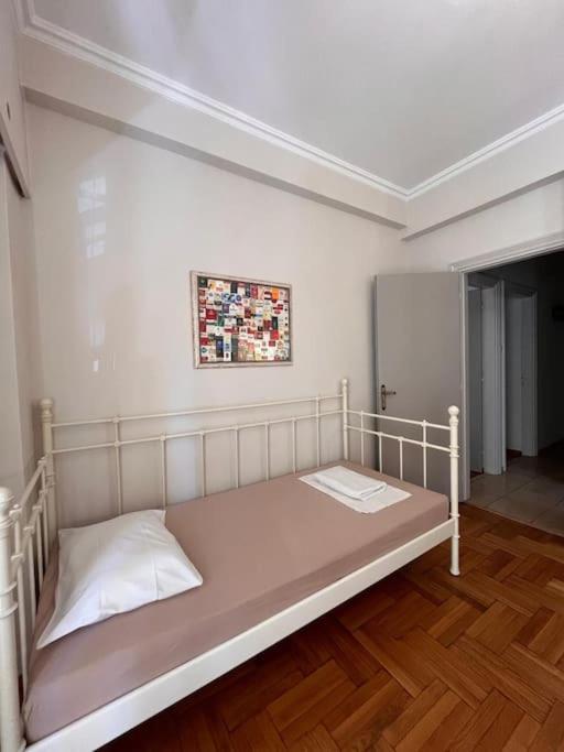 Carlito"S Apartment 1 Next To Metro Station Αθήνα Εξωτερικό φωτογραφία