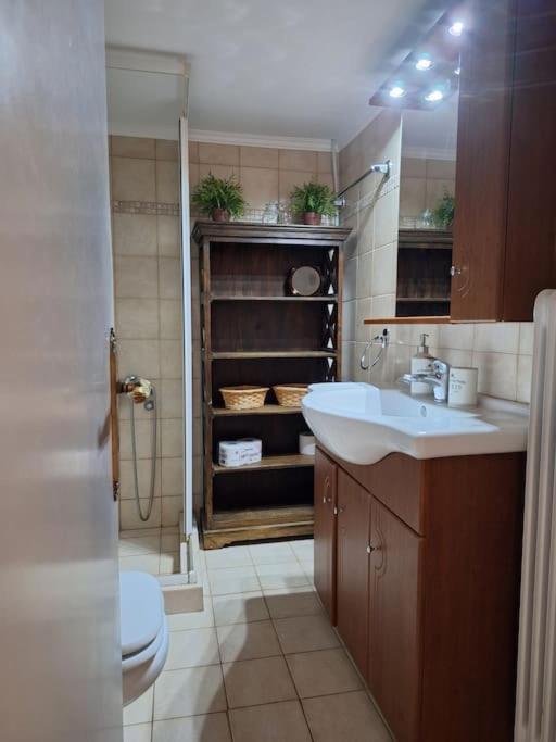 Carlito"S Apartment 1 Next To Metro Station Αθήνα Εξωτερικό φωτογραφία